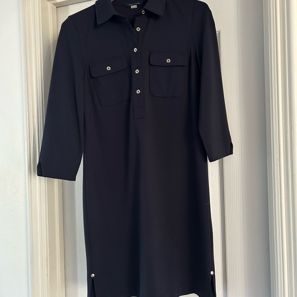 Tommy Hilfiger Dress Navy Blue Size 4. Soft. Classic Perfect for Office or Fun.